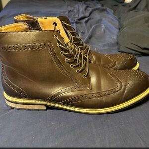 Elegant Men's Brown Leather Boots